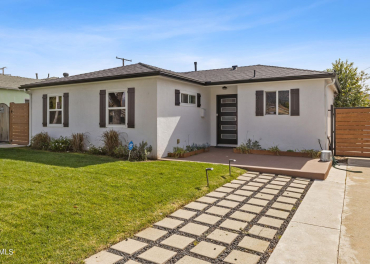 216 East Mason Street, Unit 5