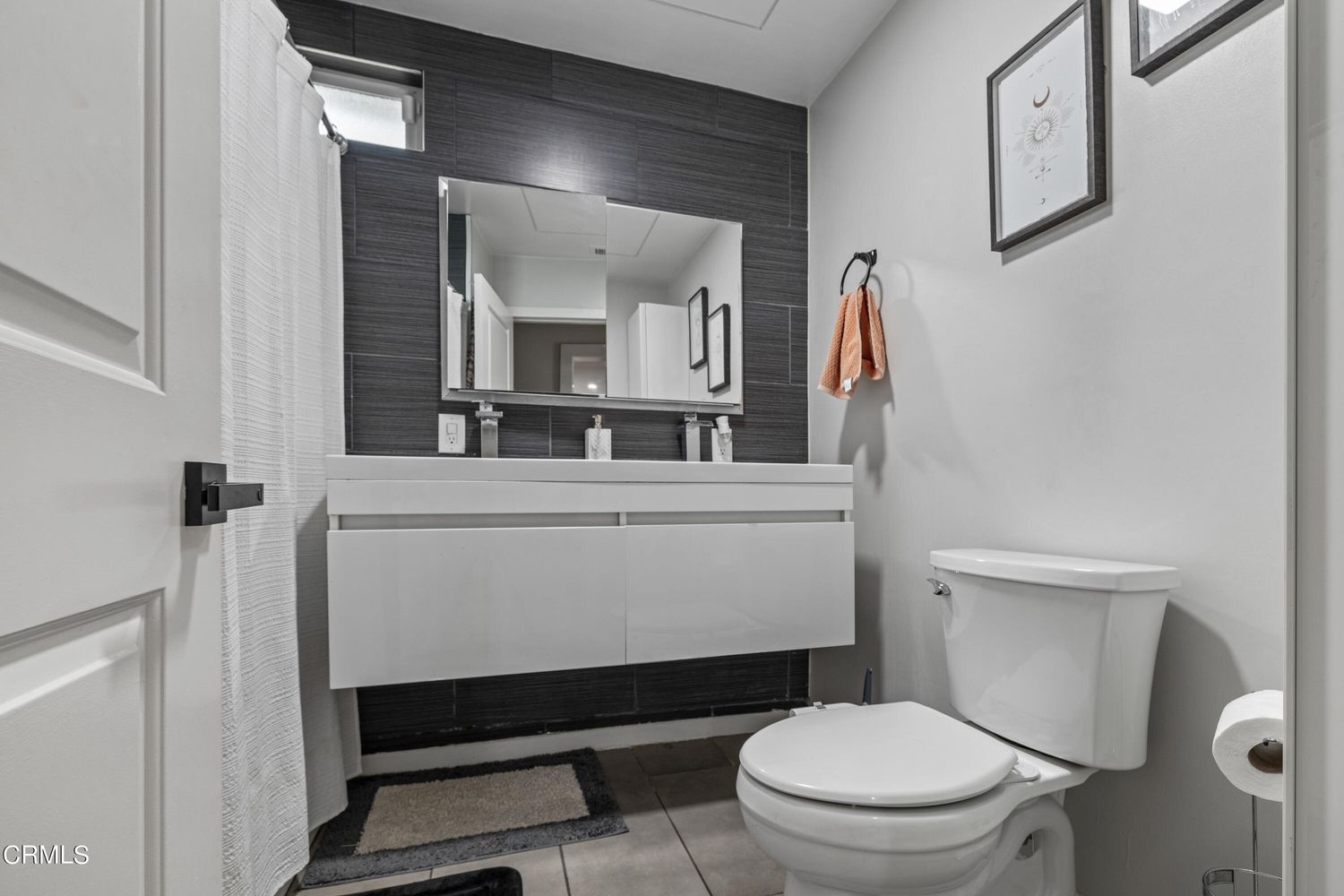 216 East Mason Street, Unit 5