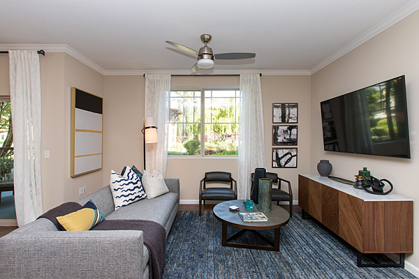 5500 Eucalyptus Drive