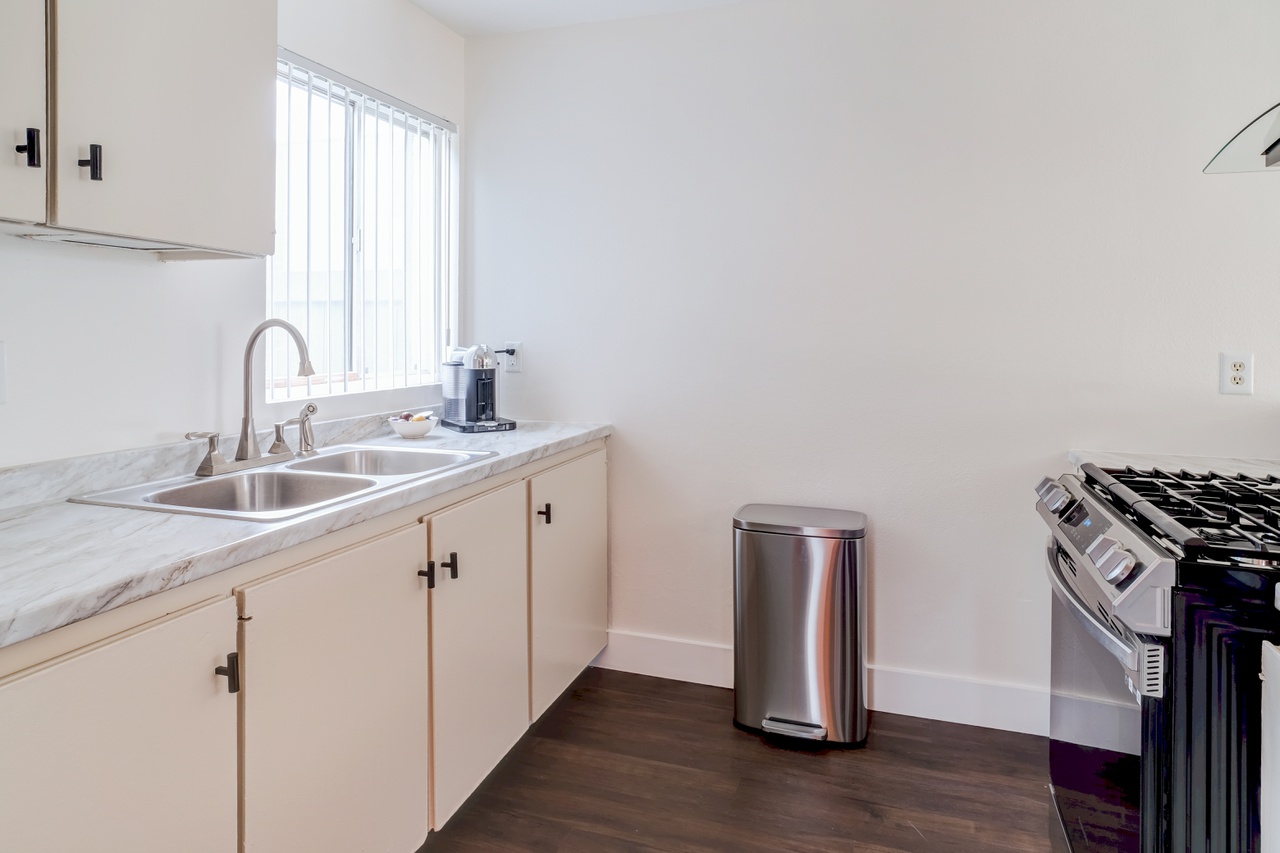 5200 South J Street, Unit 1