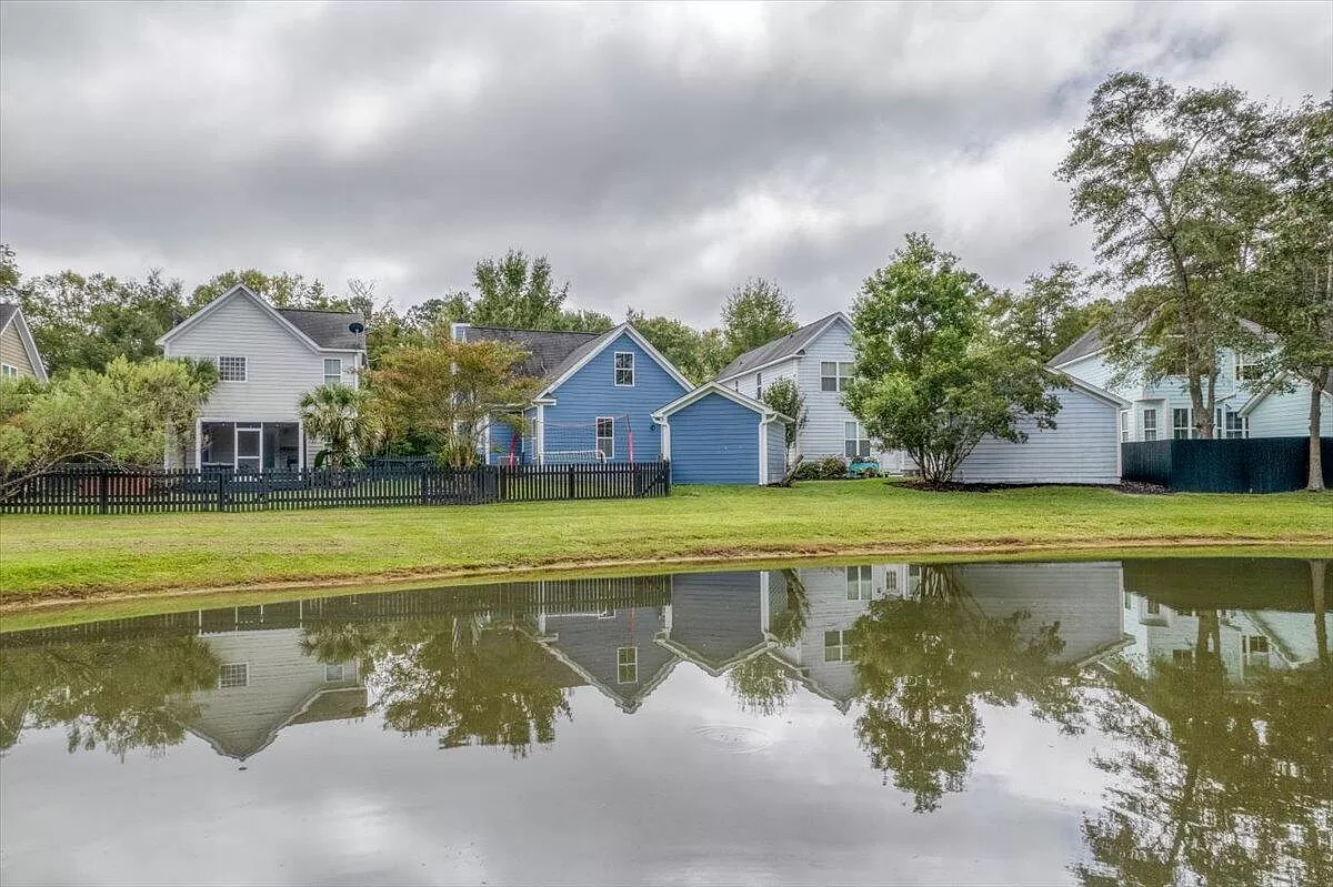 999 South Santa Fe Avenue, Unit 205