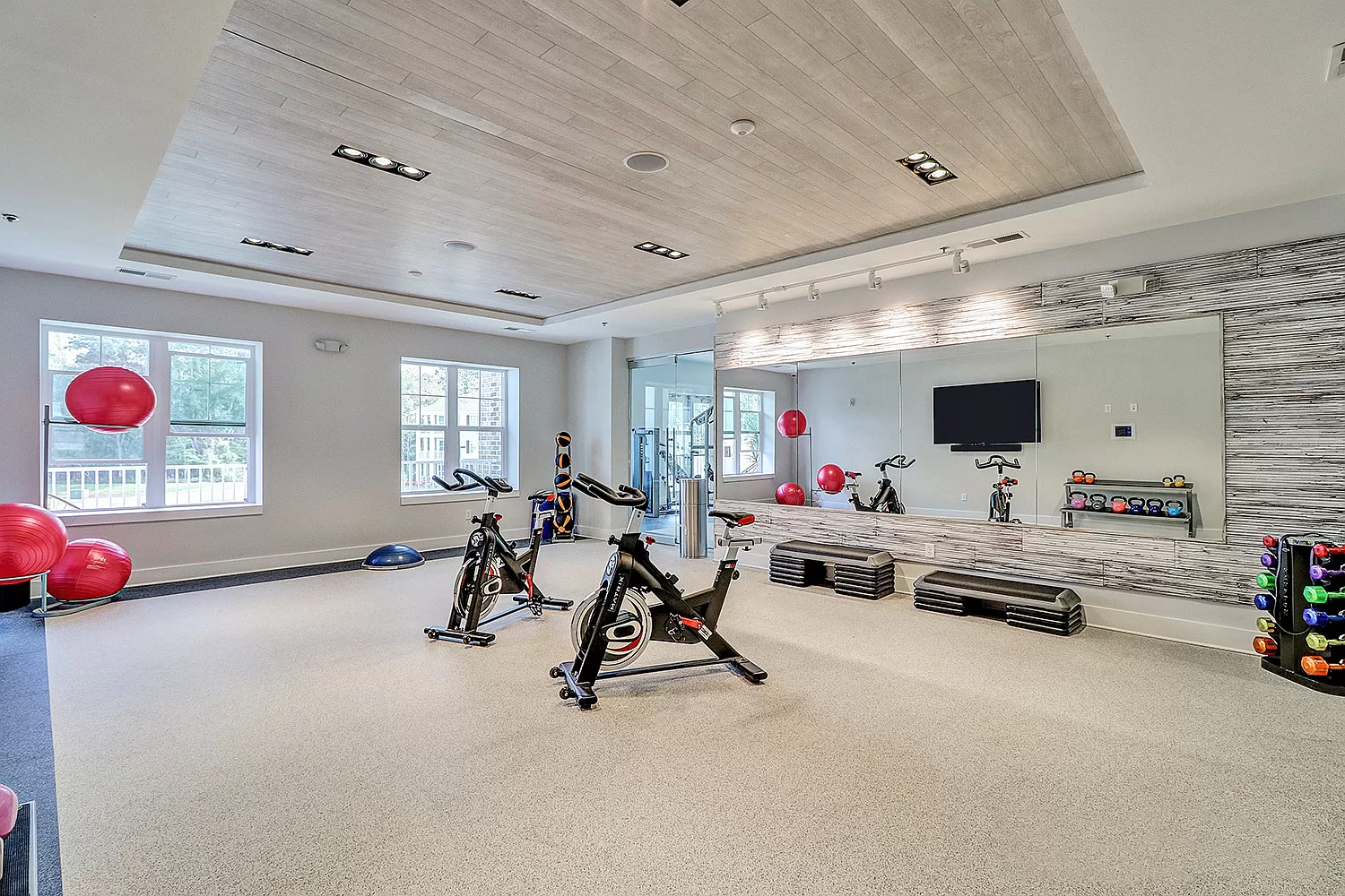 1565 Moss Spring Road