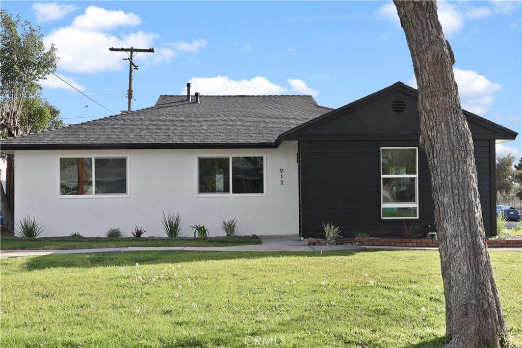 912 East Citrus Edge Street